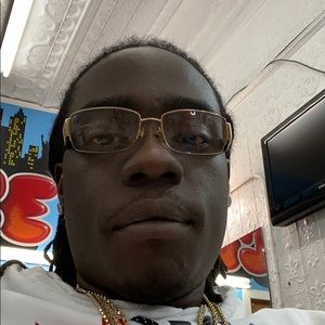 Meet your Posher, Elijah